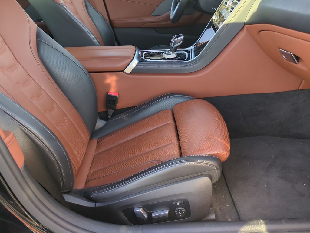 2022 BMW 8 Series 840i 23