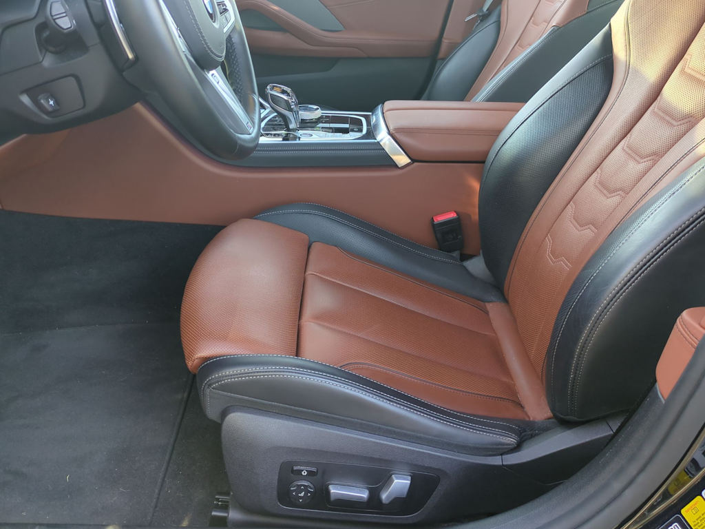 2022 BMW 8 Series 840i 7