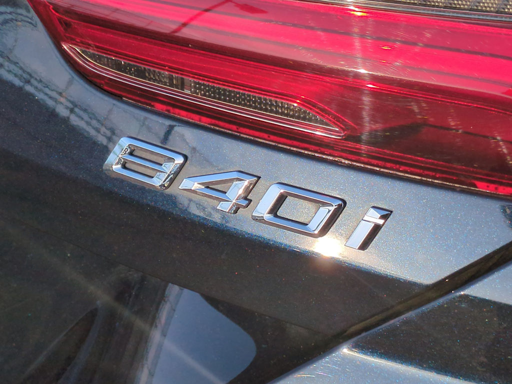 2022 BMW 8 Series 840i 18