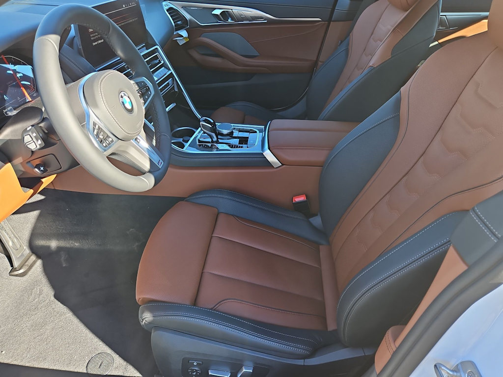 Thumbnail: 2026 BMW 8 Series - 10