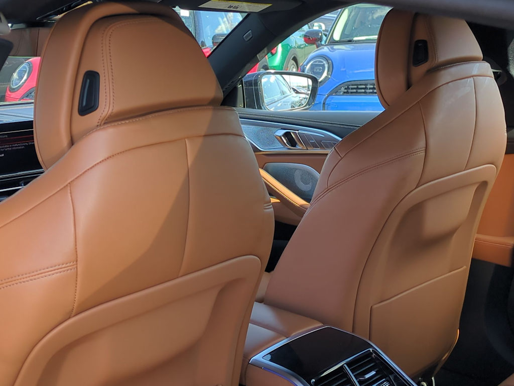 2022 BMW 8 Series 840i 8