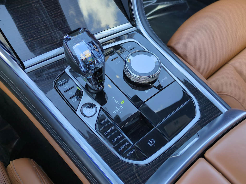 2022 BMW 8 Series 840i 11