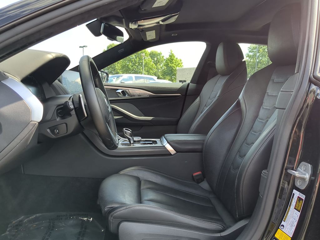 Thumbnail: 2022 BMW 8 Series - 11