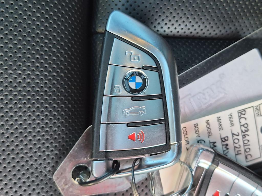 Thumbnail: 2024 BMW 8 Series - 38