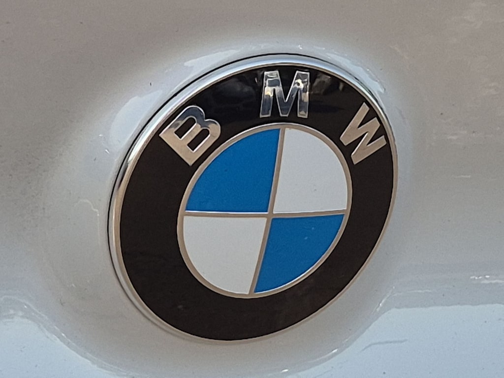 Thumbnail: 2024 BMW 8 Series - 7