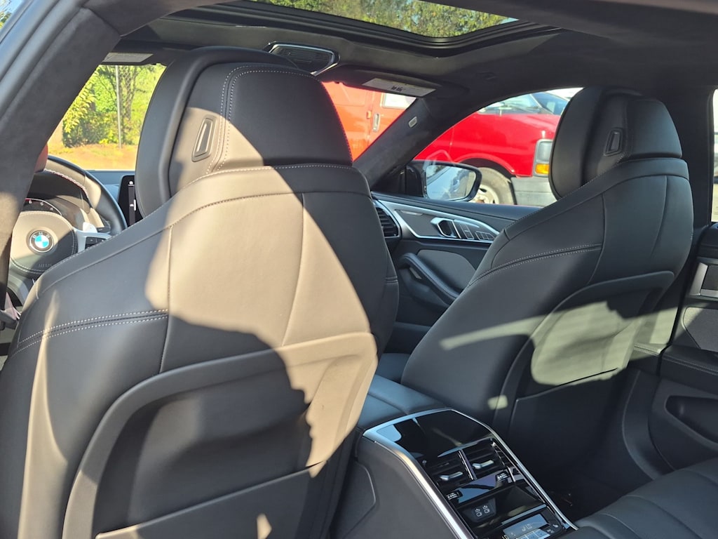 Thumbnail: 2024 BMW 8 Series - 12