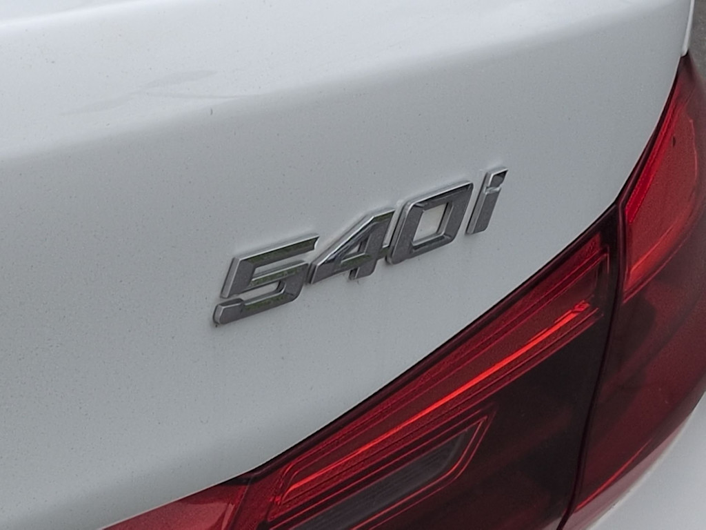 Thumbnail: 2018 BMW 5 Series - 27
