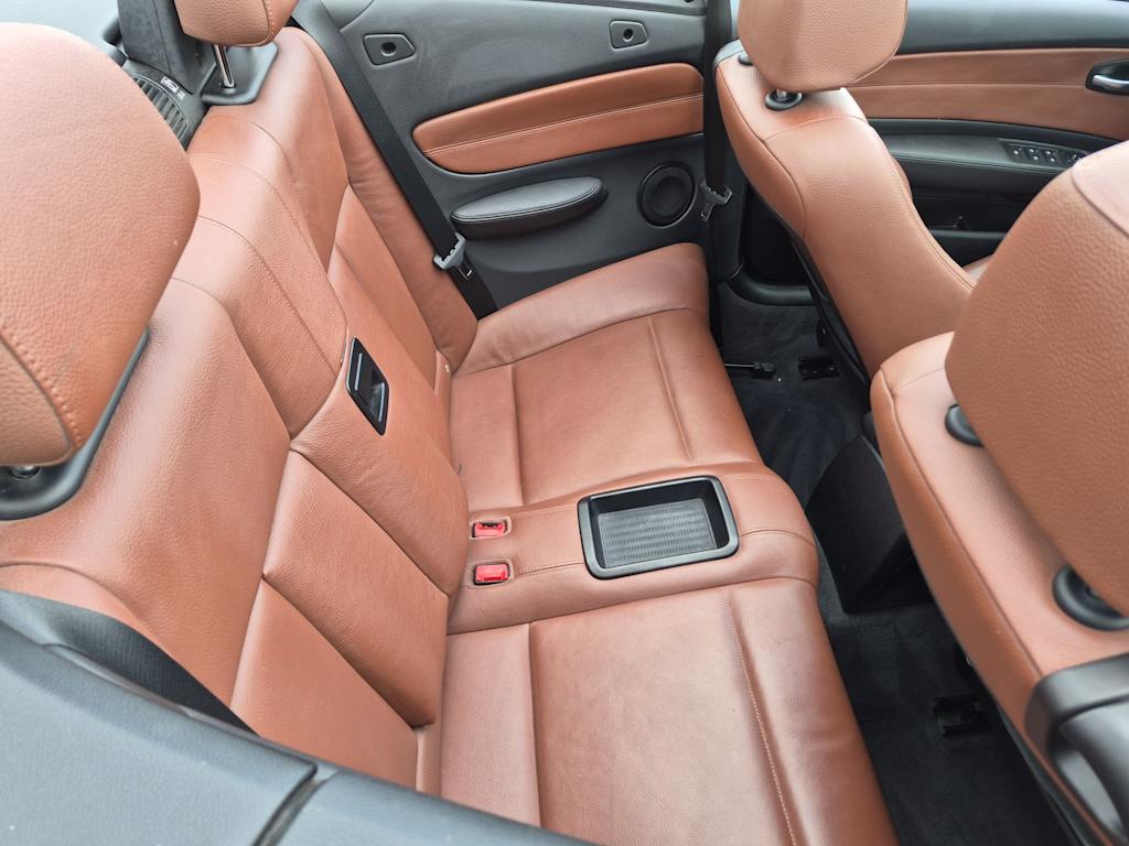 Thumbnail: 2012 BMW 1 Series - 30