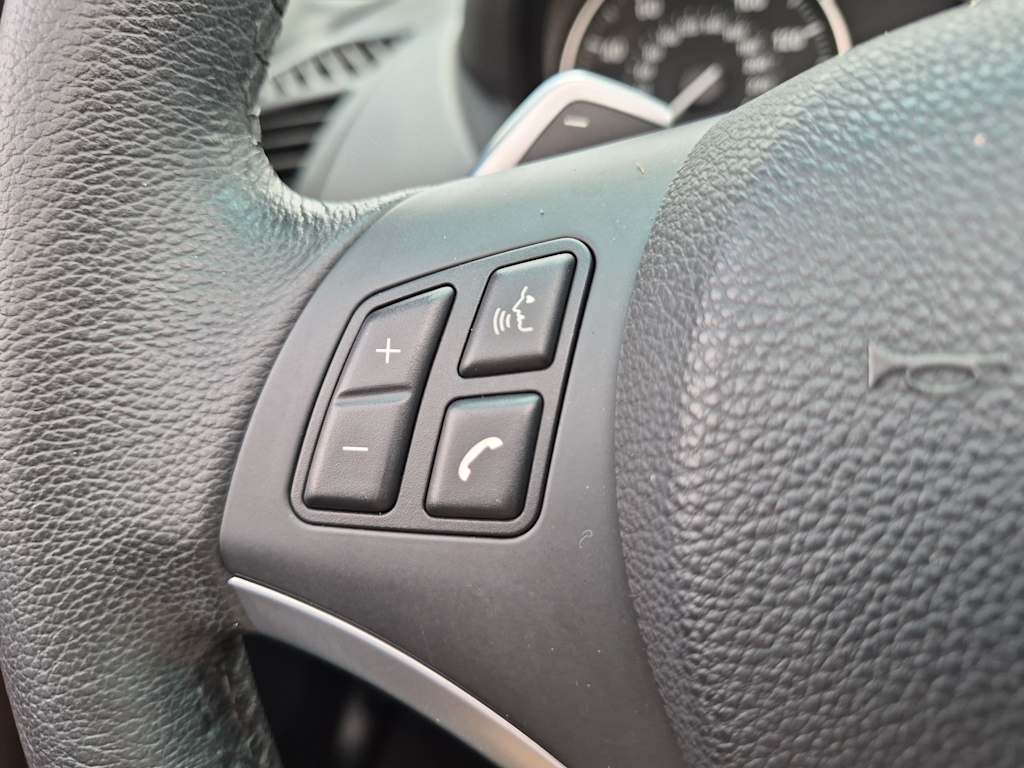 Thumbnail: 2012 BMW 1 Series - 31