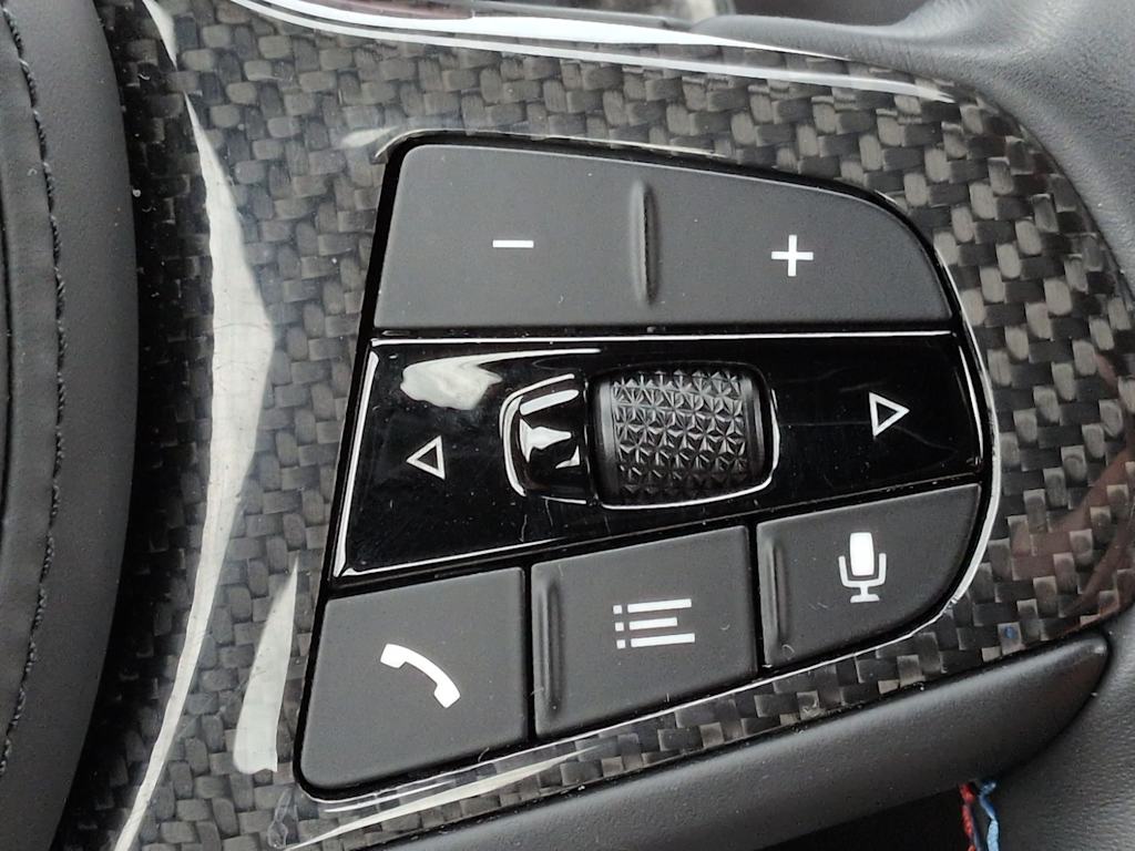 Thumbnail: 2021 BMW M3 - 30