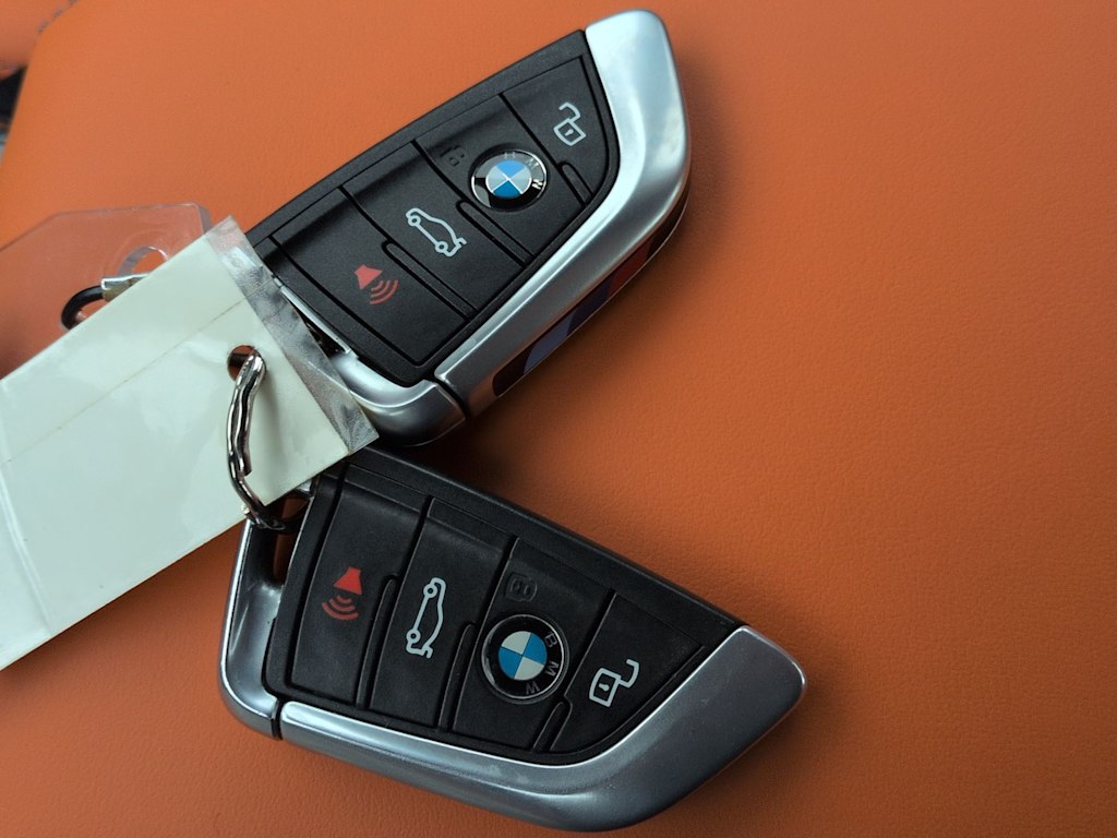 Thumbnail: 2021 BMW M3 - 17