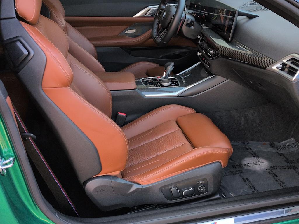 Thumbnail: 2025 BMW M4 - 11