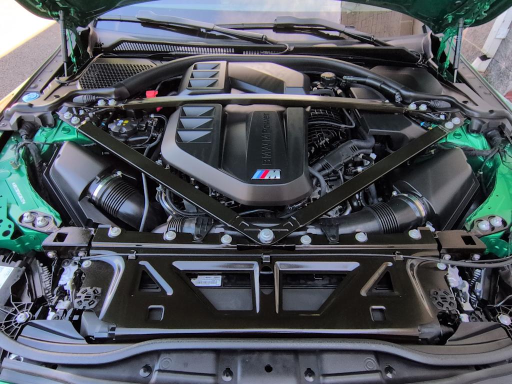 Thumbnail: 2025 BMW M4 - 8