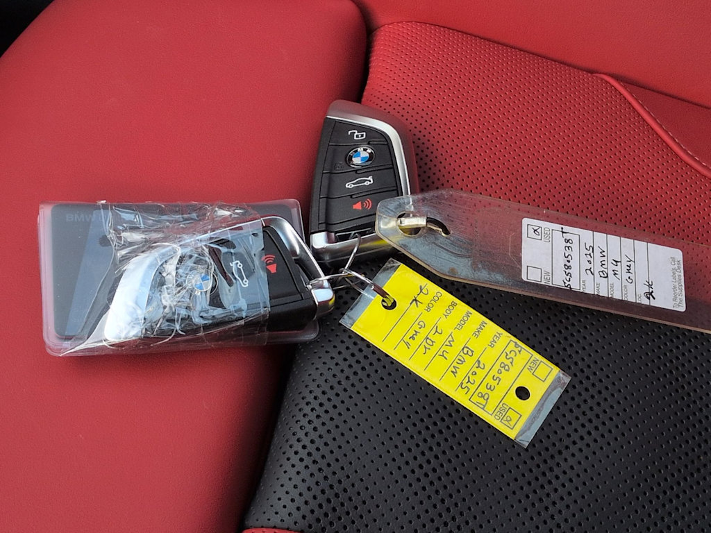 Thumbnail: 2025 BMW M4 - 18