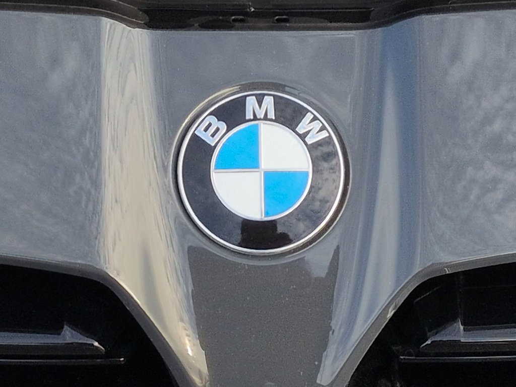 Thumbnail: 2025 BMW M4 - 7