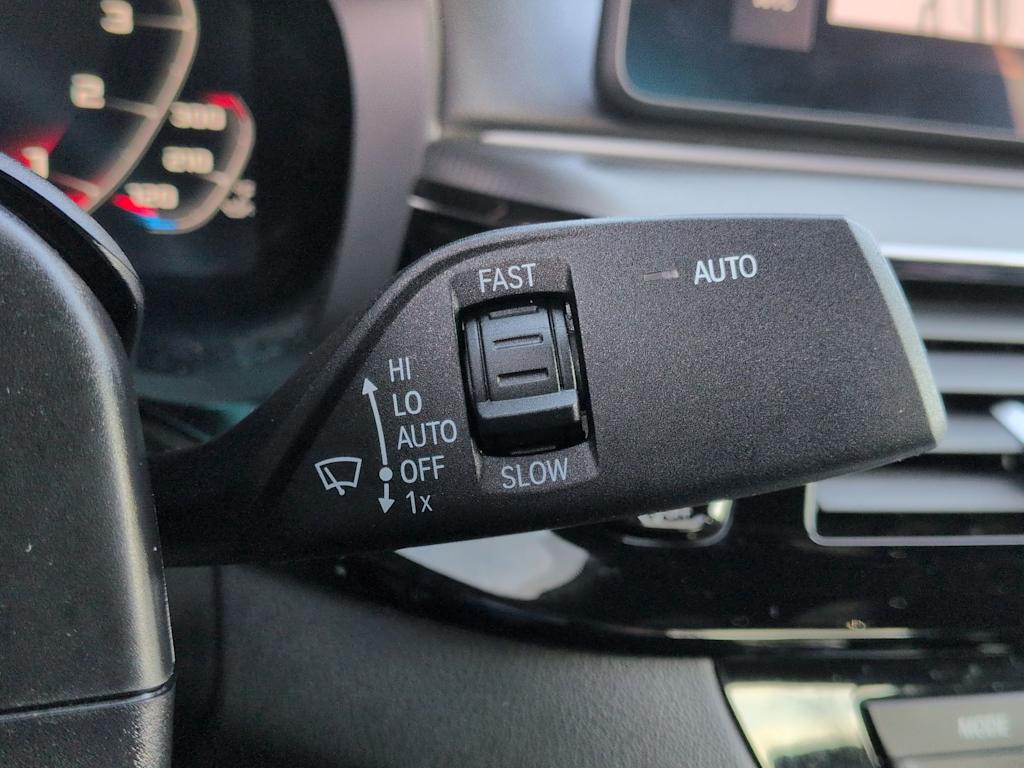 Thumbnail: 2023 BMW M5 - 15