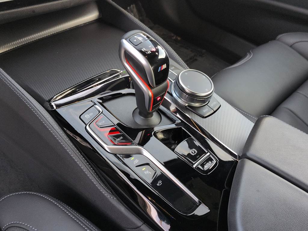 Thumbnail: 2023 BMW M5 - 16