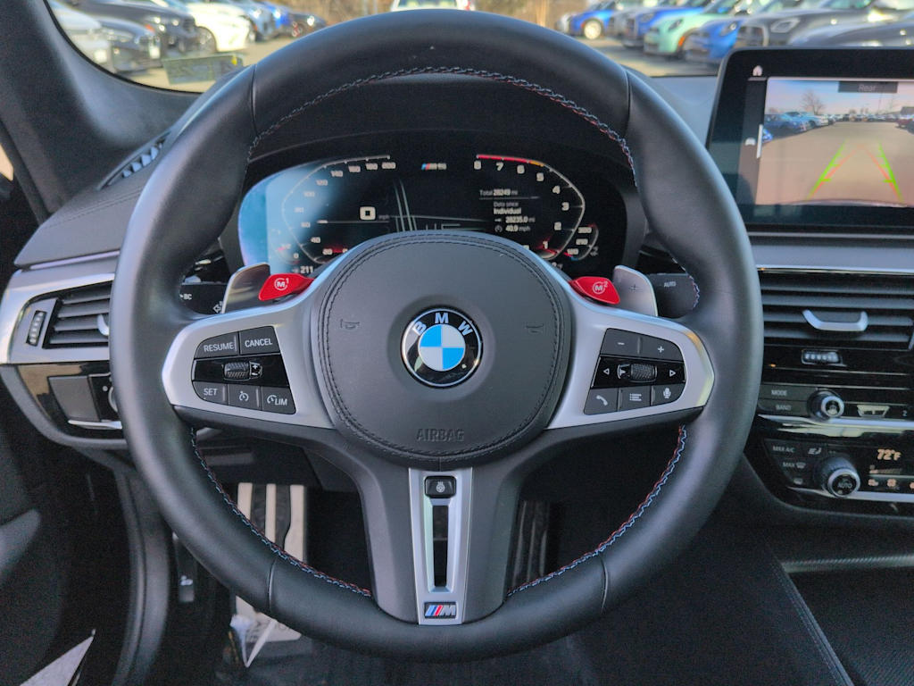 Thumbnail: 2023 BMW M5 - 14