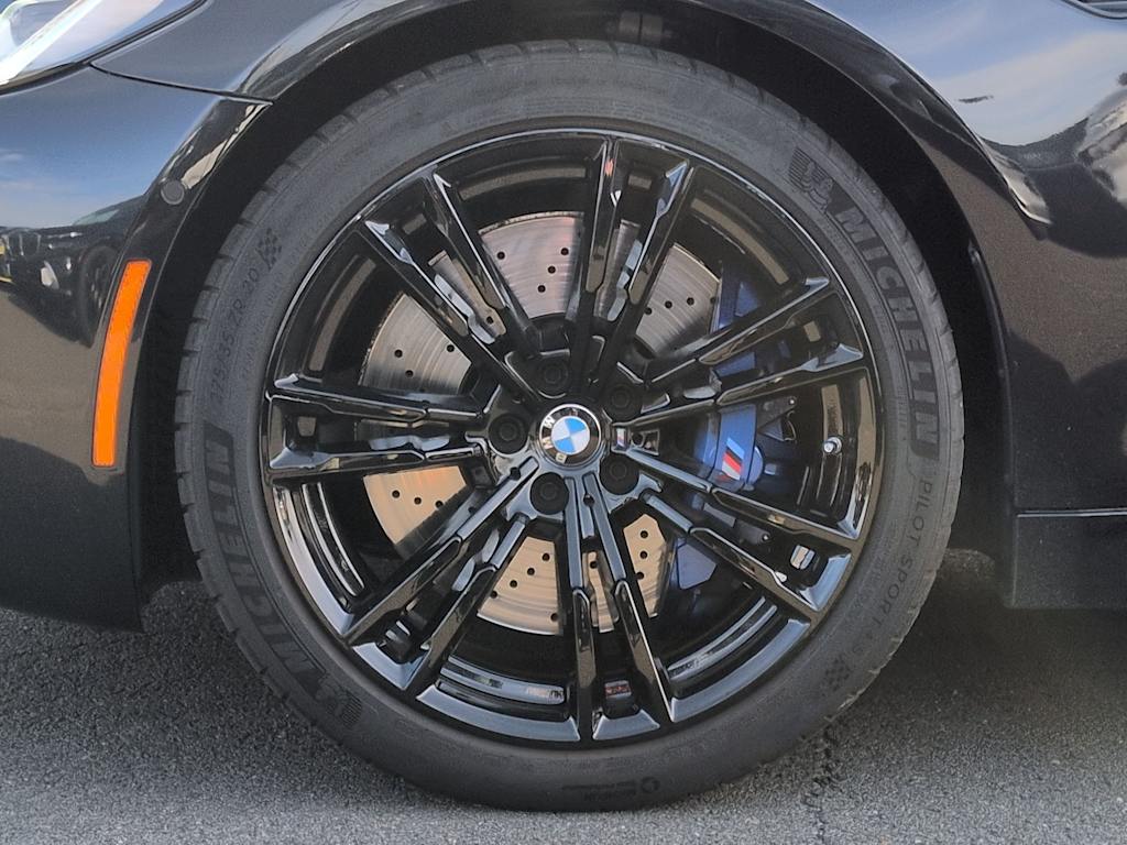 Thumbnail: 2023 BMW M5 - 8