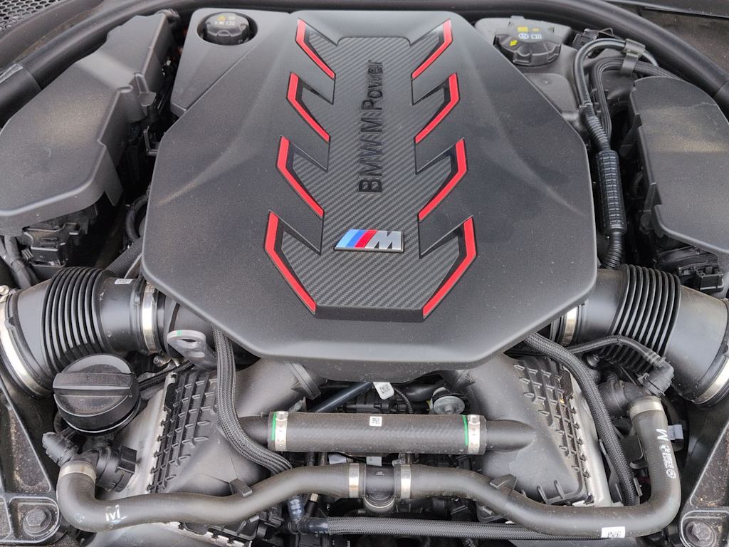 Thumbnail: 2025 BMW M5 - 9