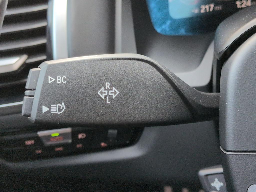 Thumbnail: 2022 BMW M8 - 15