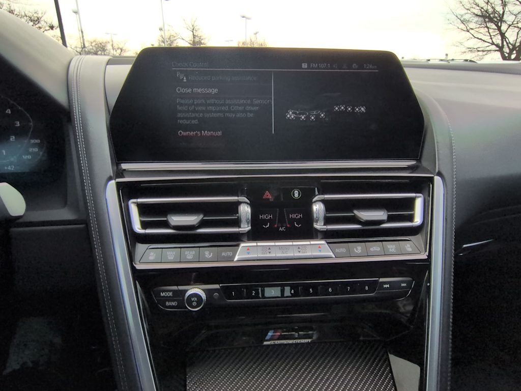 Thumbnail: 2022 BMW M8 - 31