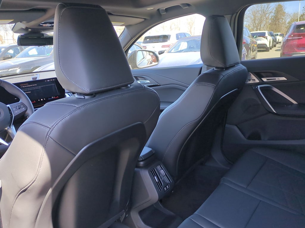 Thumbnail: 2025 BMW X2 - 13