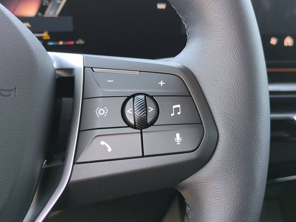 Thumbnail: 2025 BMW X2 - 32