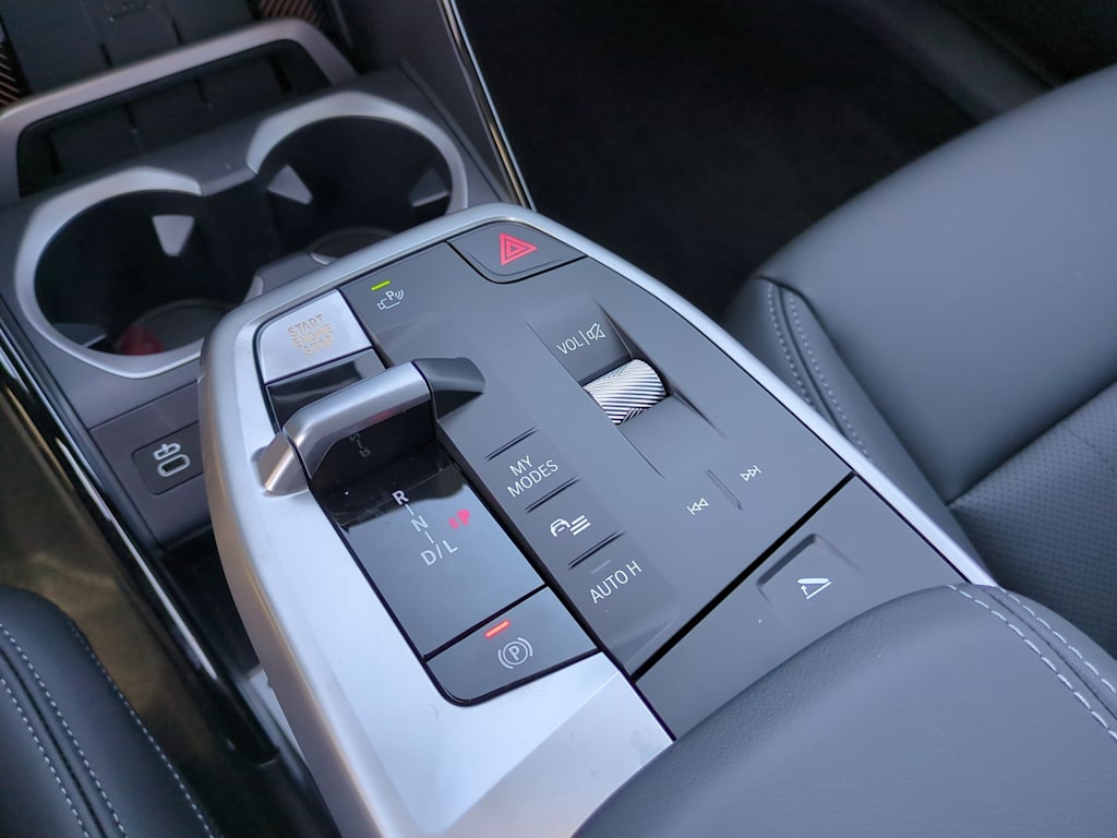 Thumbnail: 2025 BMW X2 - 17