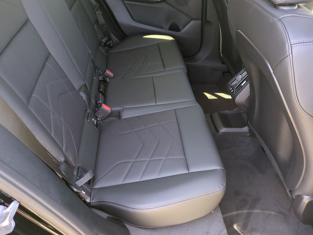 Thumbnail: 2025 BMW X2 - 12