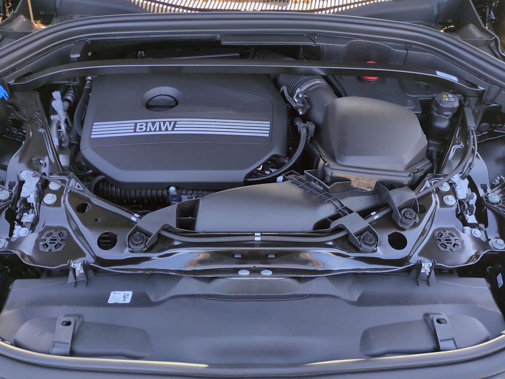 Thumbnail: 2025 BMW X2 - 9