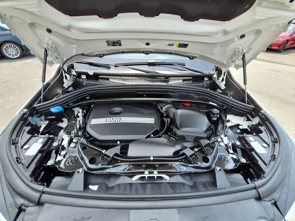 Thumbnail: 2024 BMW X1 - 9