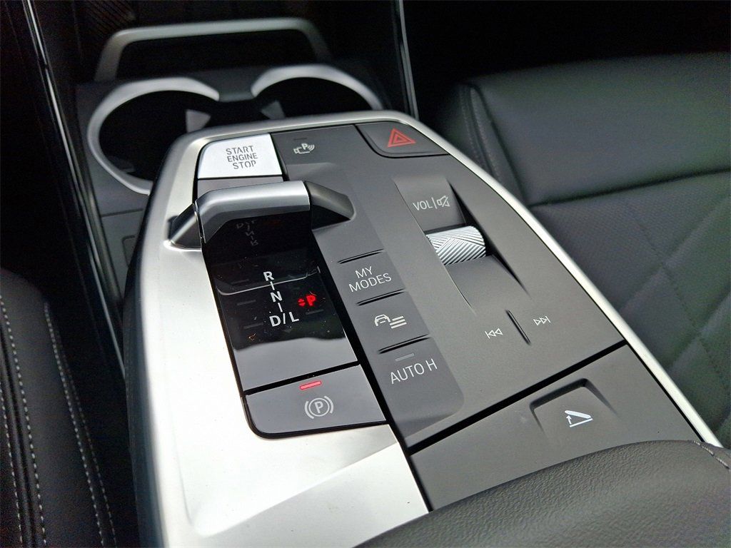 Thumbnail: 2025 BMW X1 - 8