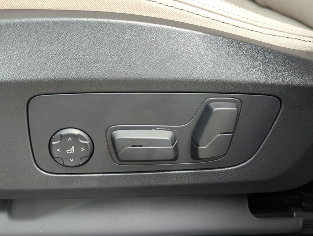 Thumbnail: 2025 BMW X1 - 24