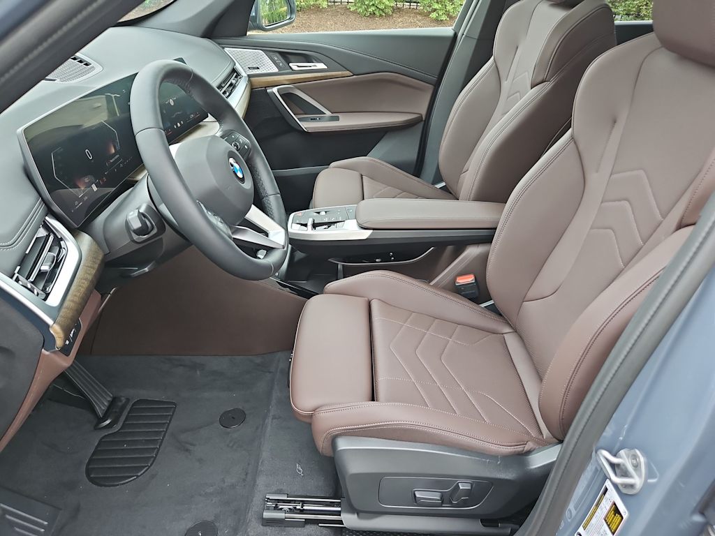 Thumbnail: 2025 BMW X1 - 11