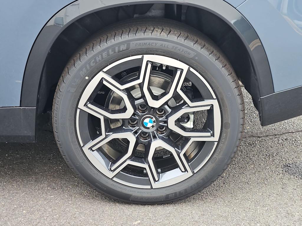 Thumbnail: 2025 BMW X1 - 8