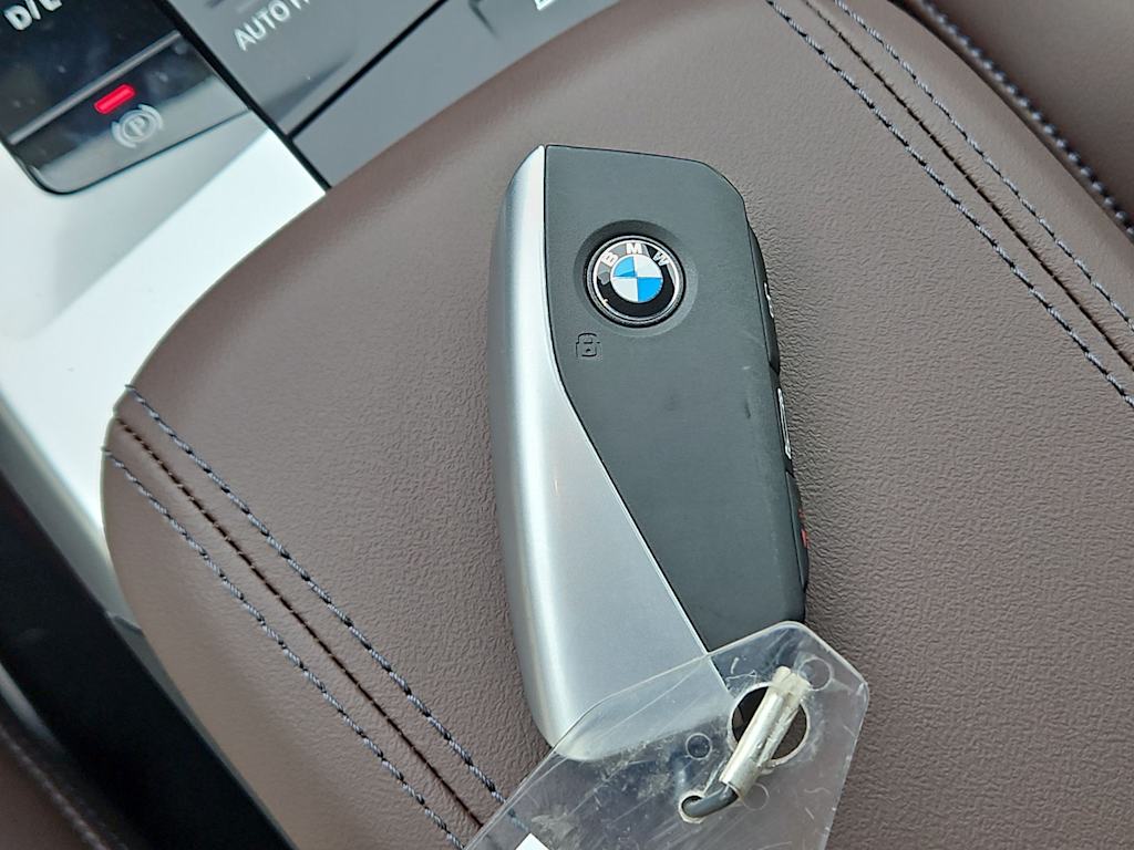 Thumbnail: 2025 BMW X1 - 19