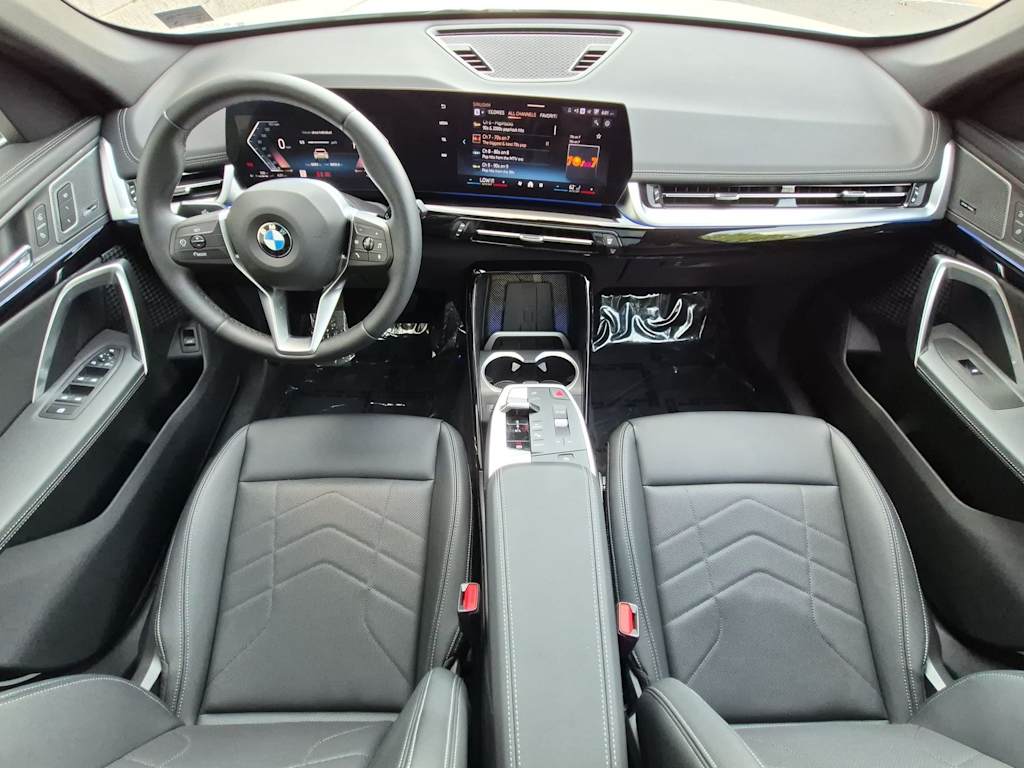 Thumbnail: 2026 BMW X1 - 10