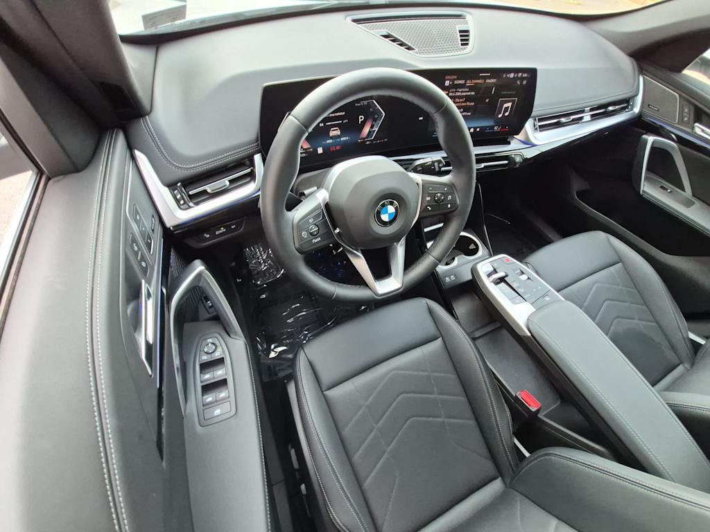 Thumbnail: 2026 BMW X1 - 2