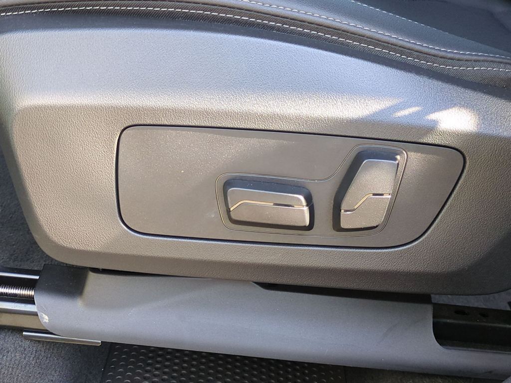 2023 BMW X1 xDrive28i 18