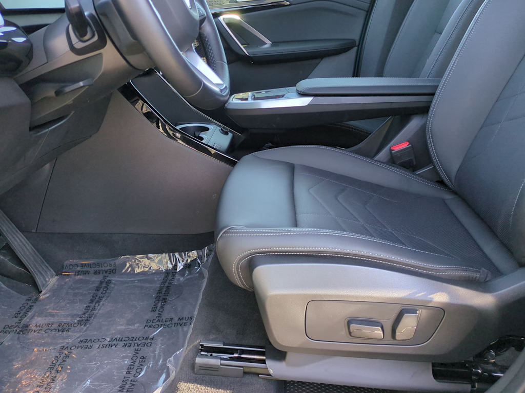 2023 BMW X1 xDrive28i 8