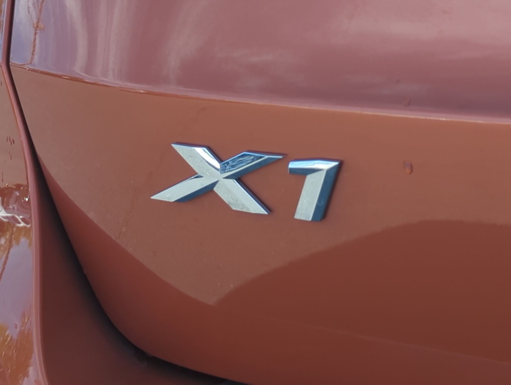 Thumbnail: 2025 BMW X1 - 24