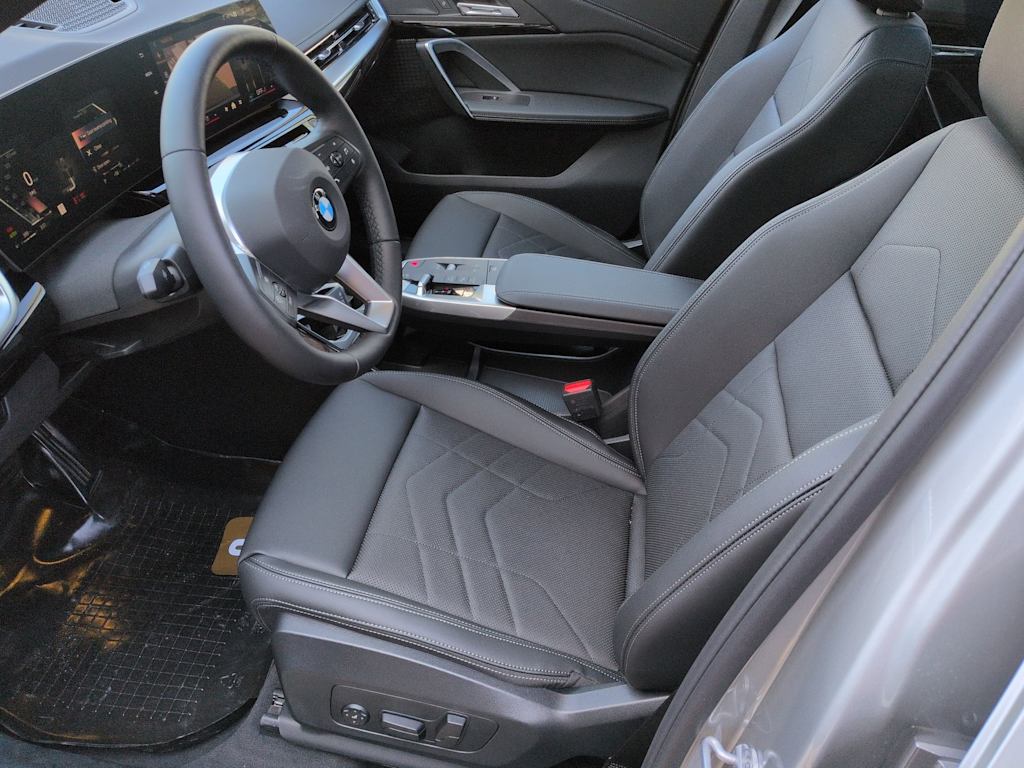 Thumbnail: 2026 BMW X1 - 11
