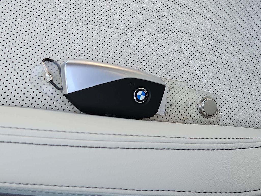 Thumbnail: 2026 BMW X1 - 18