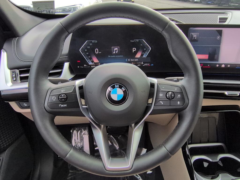 Thumbnail: 2025 BMW X1 - 10