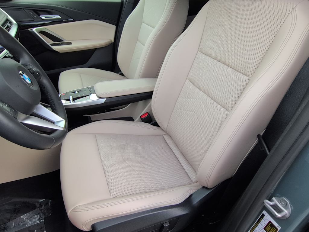 Thumbnail: 2025 BMW X1 - 12