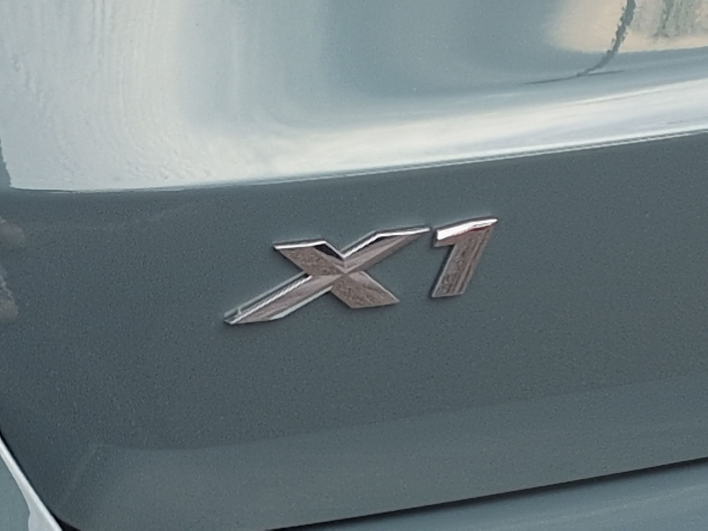 Thumbnail: 2025 BMW X1 - 24