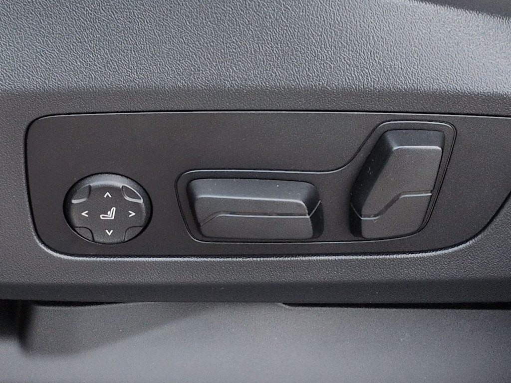 Thumbnail: 2025 BMW X1 - 25