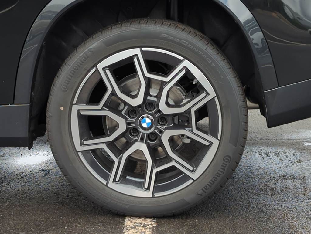 Thumbnail: 2025 BMW X1 - 8