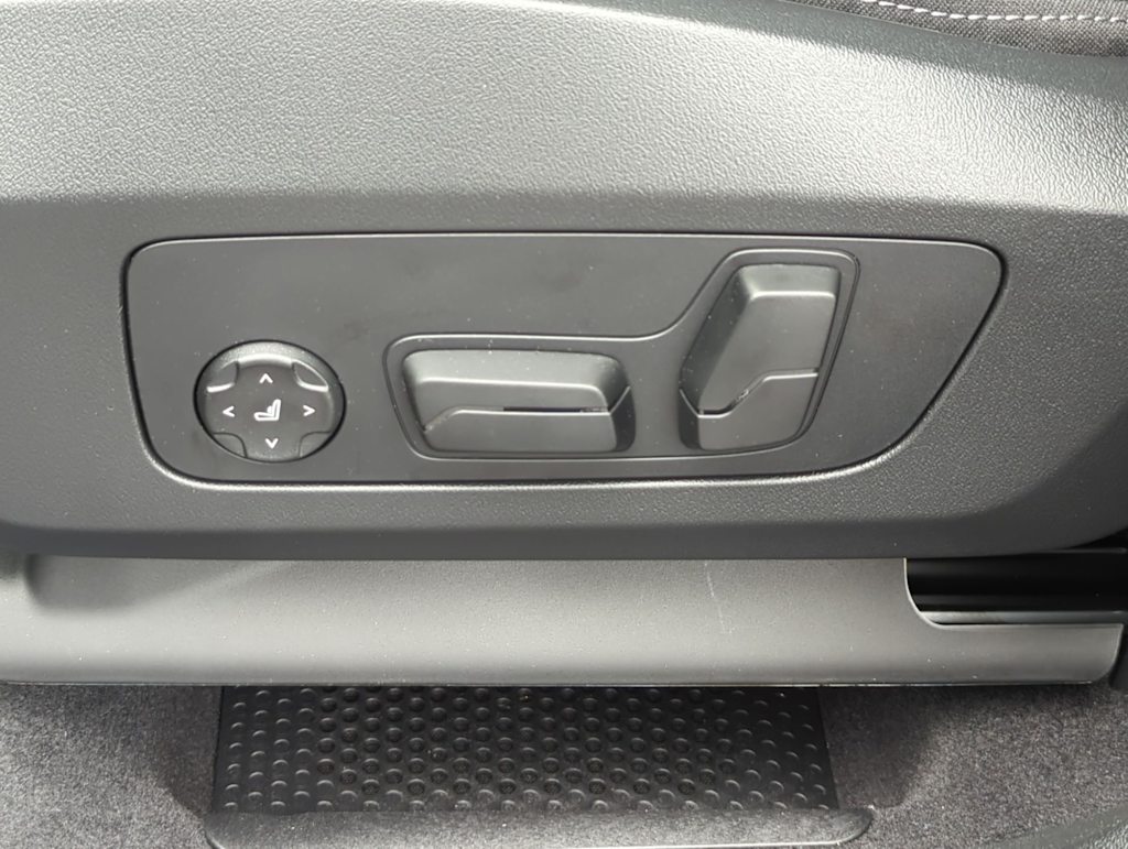 Thumbnail: 2025 BMW X1 - 25